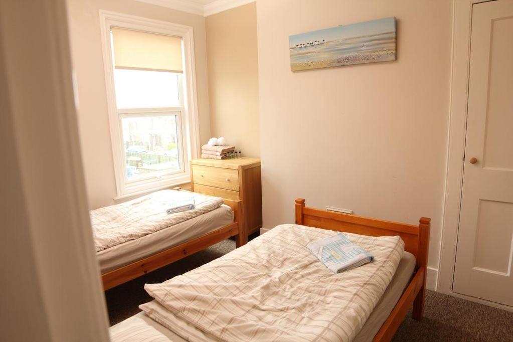 Apartament Evee'S Pebbles 1 Eastbourne Zewnętrze zdjęcie